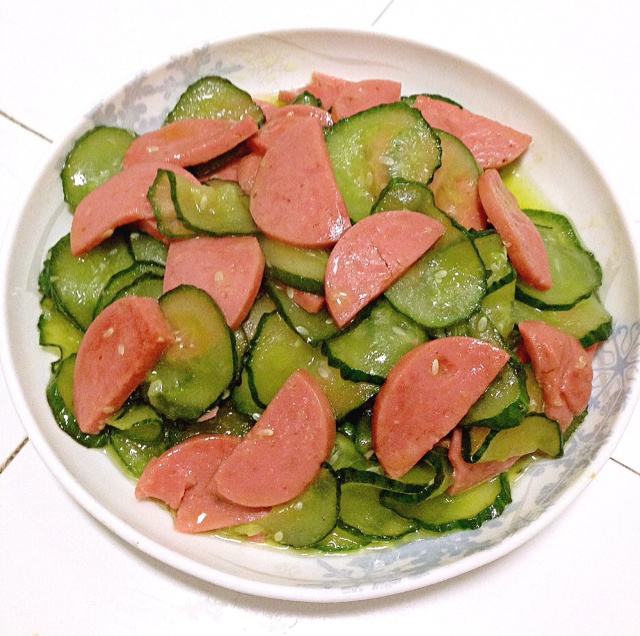 黄瓜炒火腿