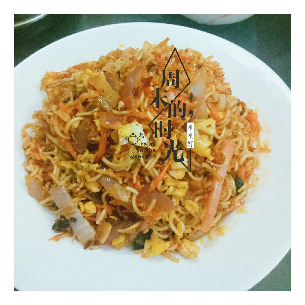 风靡街边的炒方便面