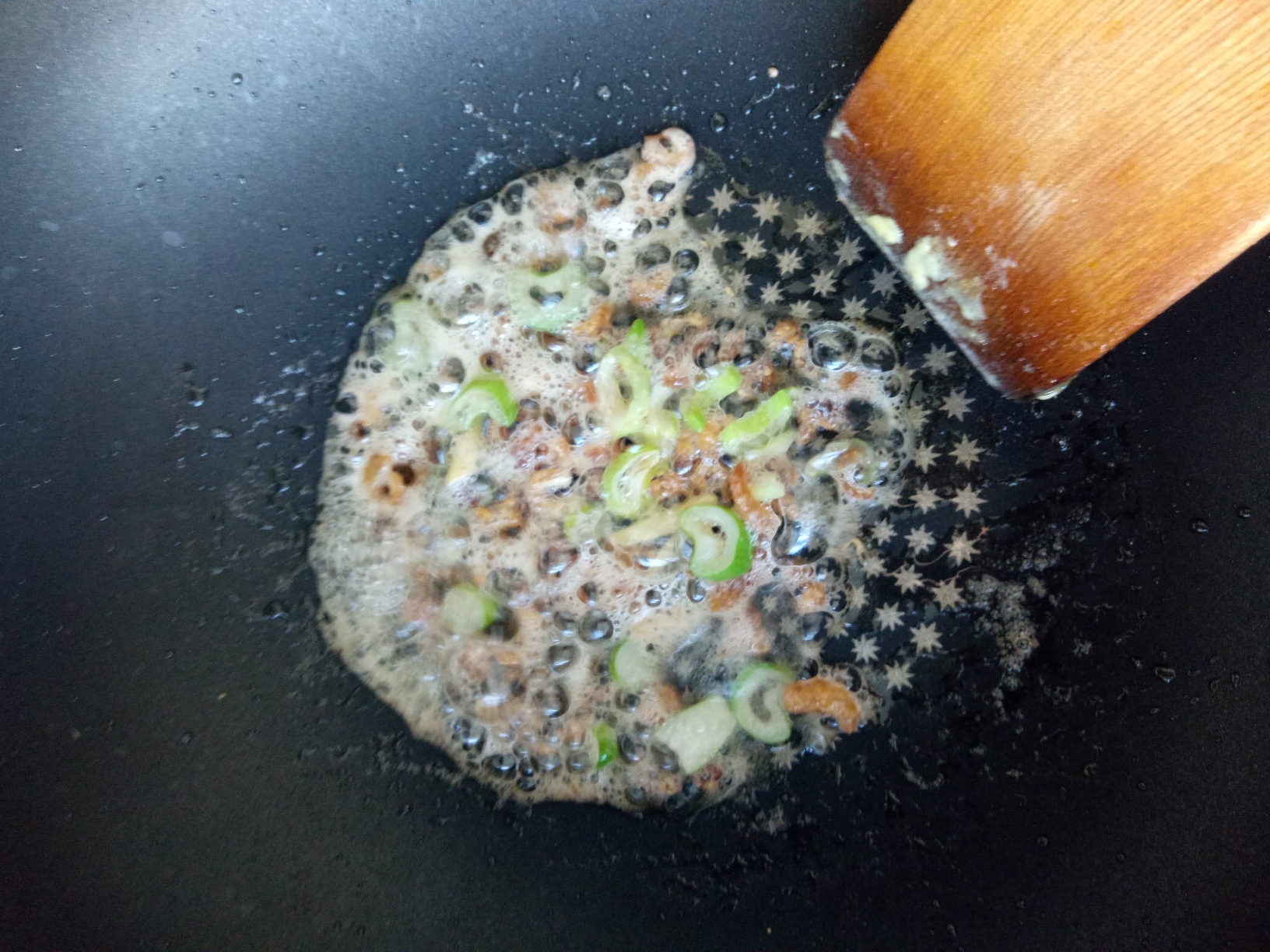 海米油菜的做法 步骤5