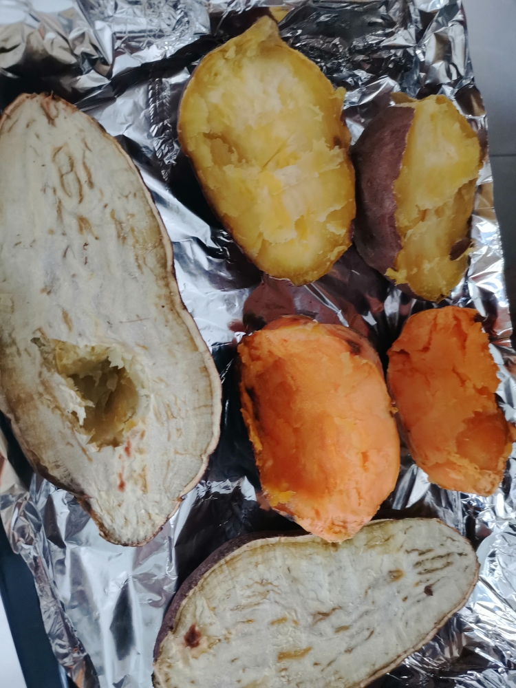 烤箱烤红薯的做法 步骤3