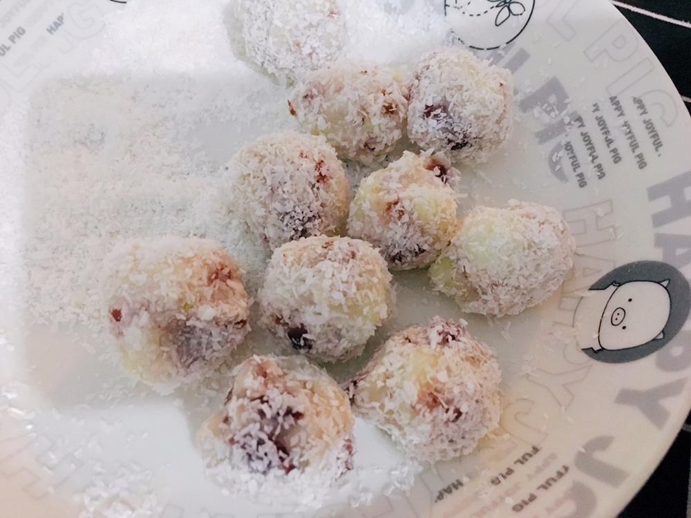 香甜软糯的蔓越莓山药球