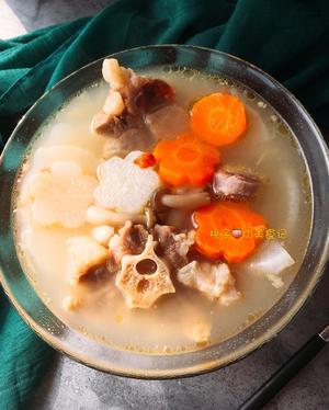 海鲜菇牛尾汤的做法 步骤4