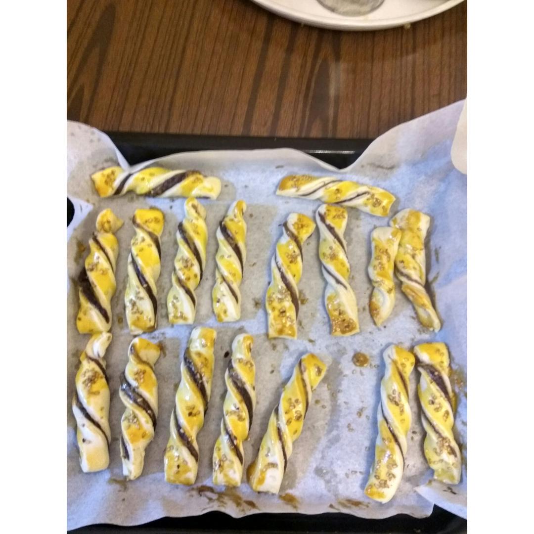 豆沙扭扭酥