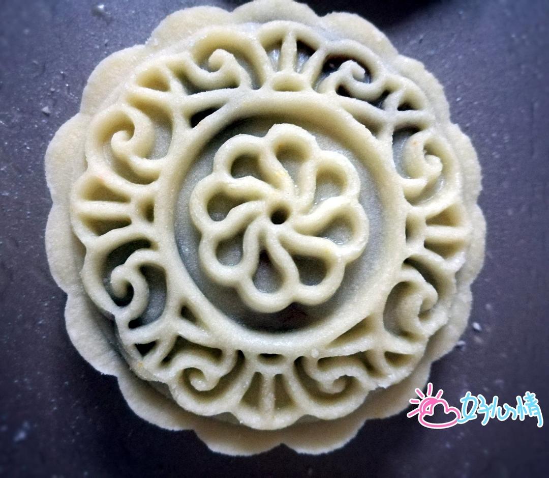 广式月饼——蛋黄莲蓉月饼