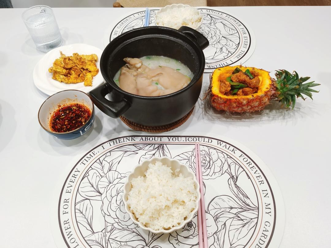 老妈蹄花汤