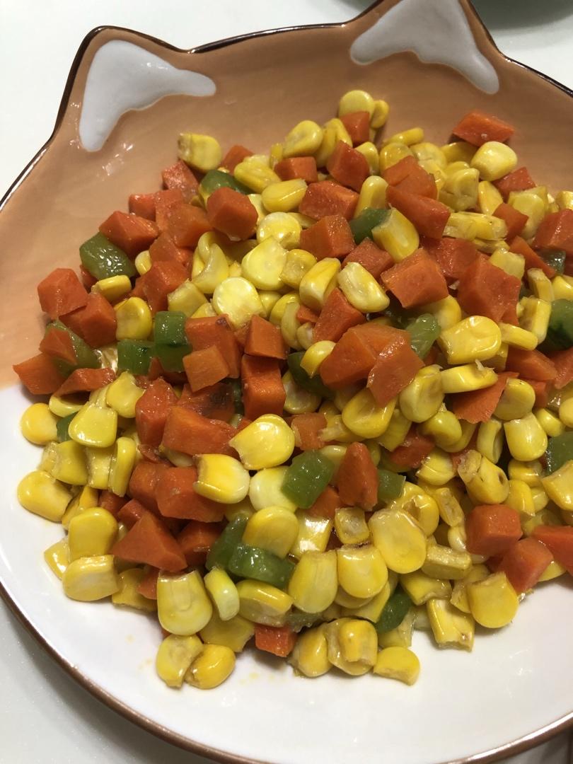 胡萝卜玉米炒黄瓜