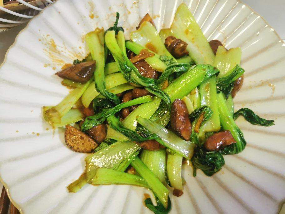 简易版香菇扒油菜