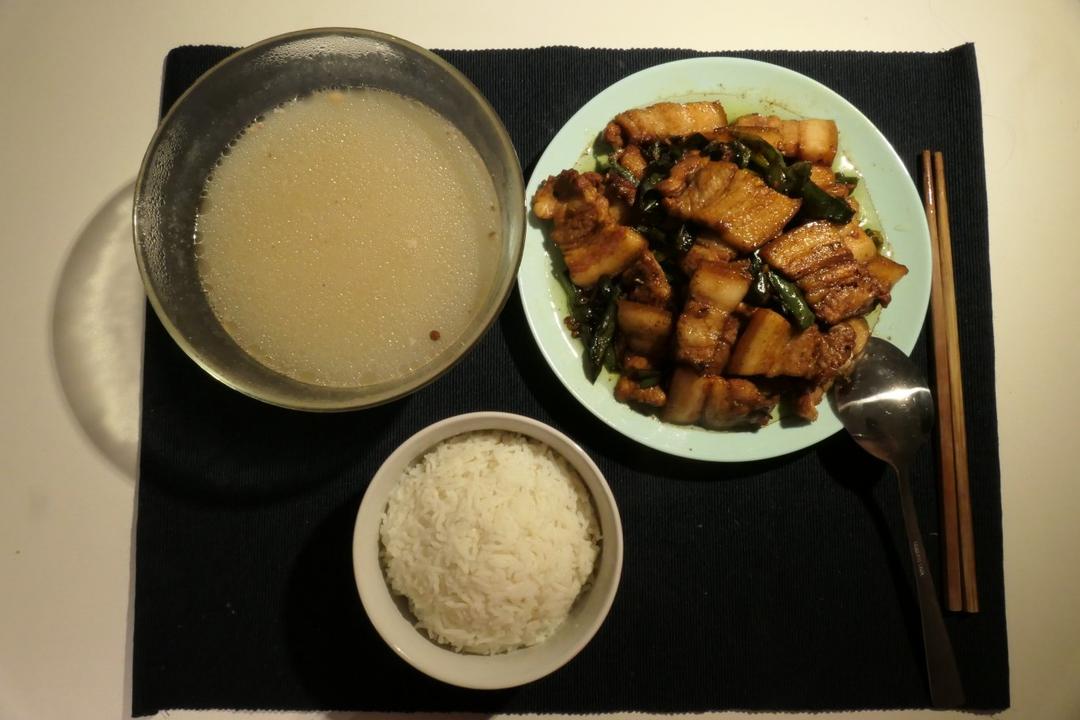 农家小炒肉【记忆中勾魂的油汤】