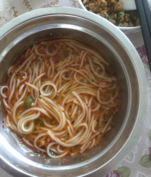 最简单的湖南早餐米粉做法