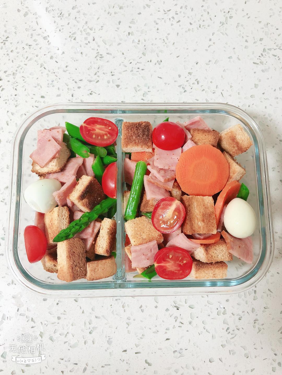 黄金吐司培根沙拉