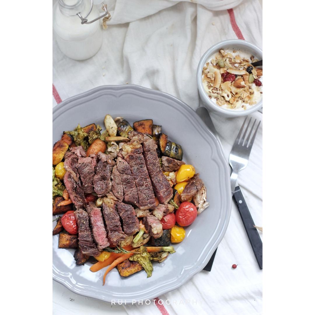 【Tablescape】烤牛排沙拉