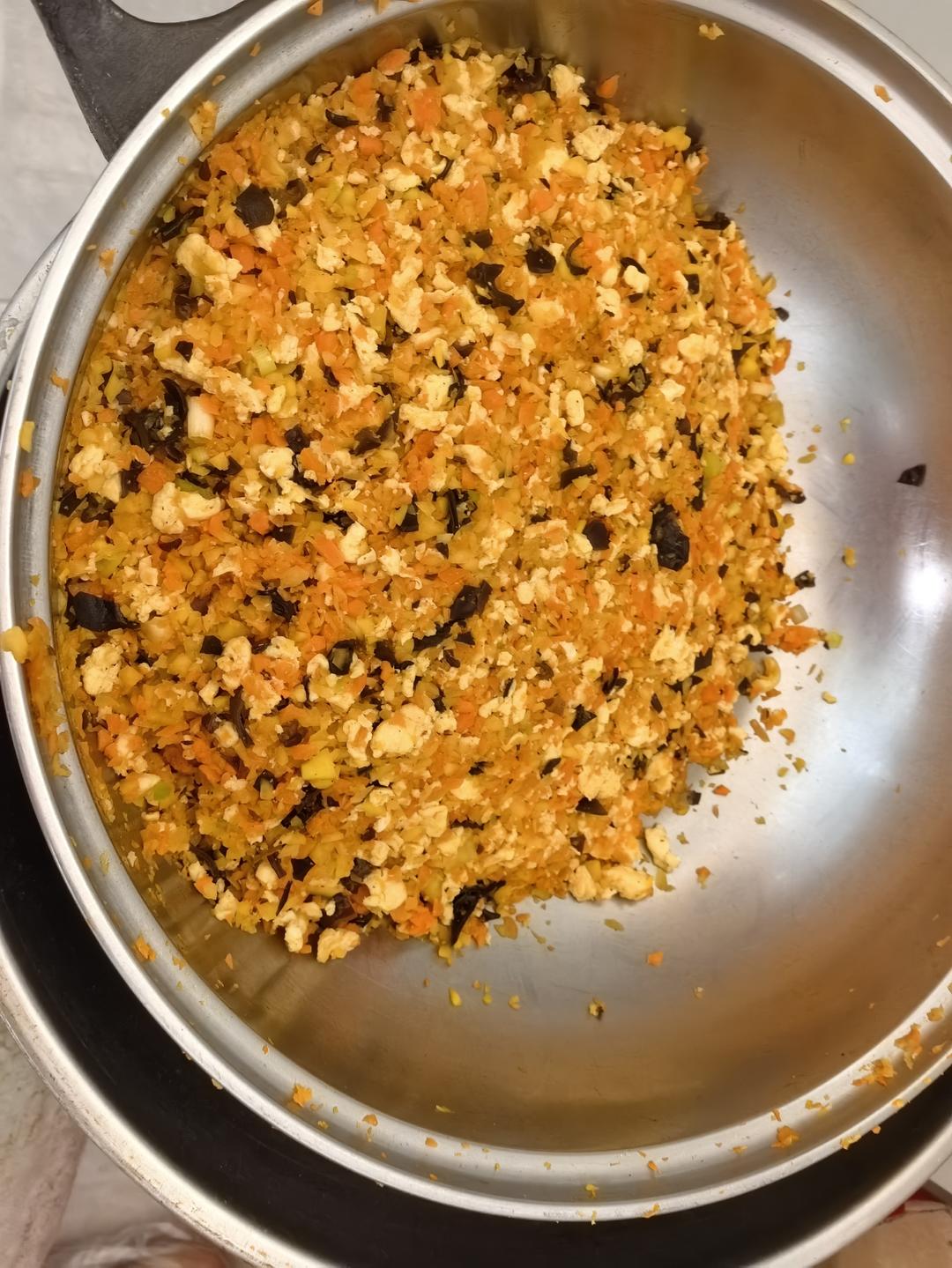 ♨️包子好吃的密码💯给肉都不换的胡萝卜木耳鸡蛋素馅包子