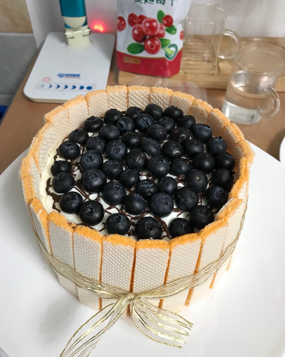 生日蛋糕教程【威化饼干围边】