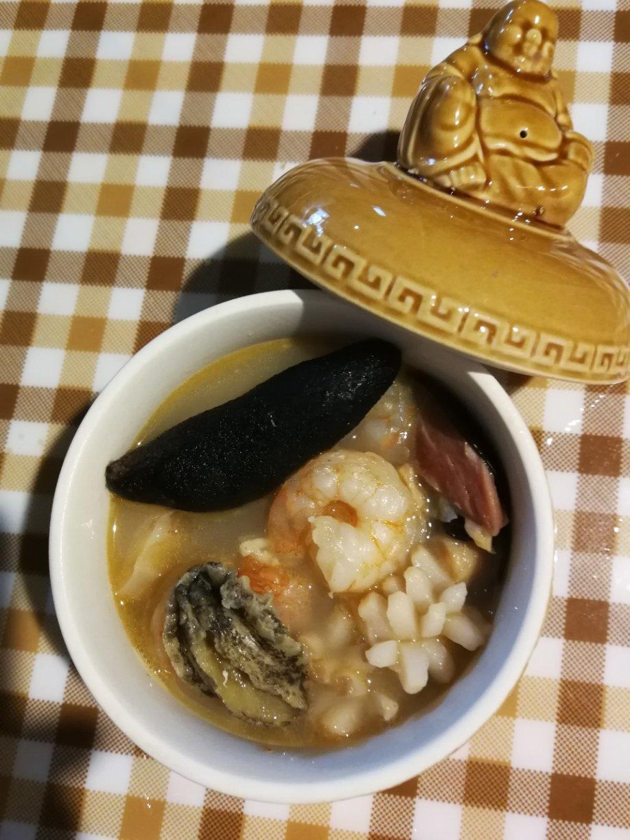 必学年夜饭年菜花胶海参佛跳墙：红红火火过大年