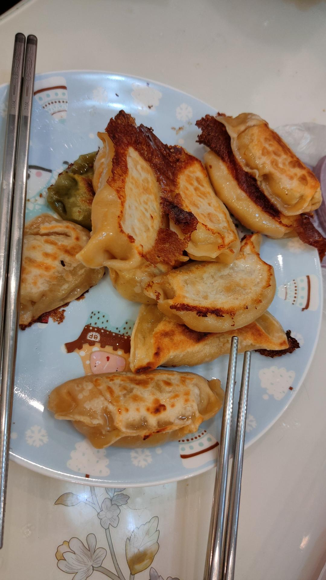 白菜猪肉煎饺