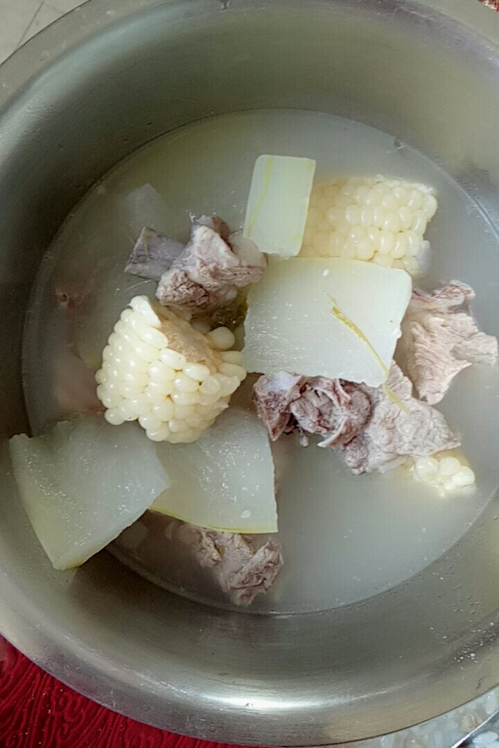 冬瓜排骨玉米汤