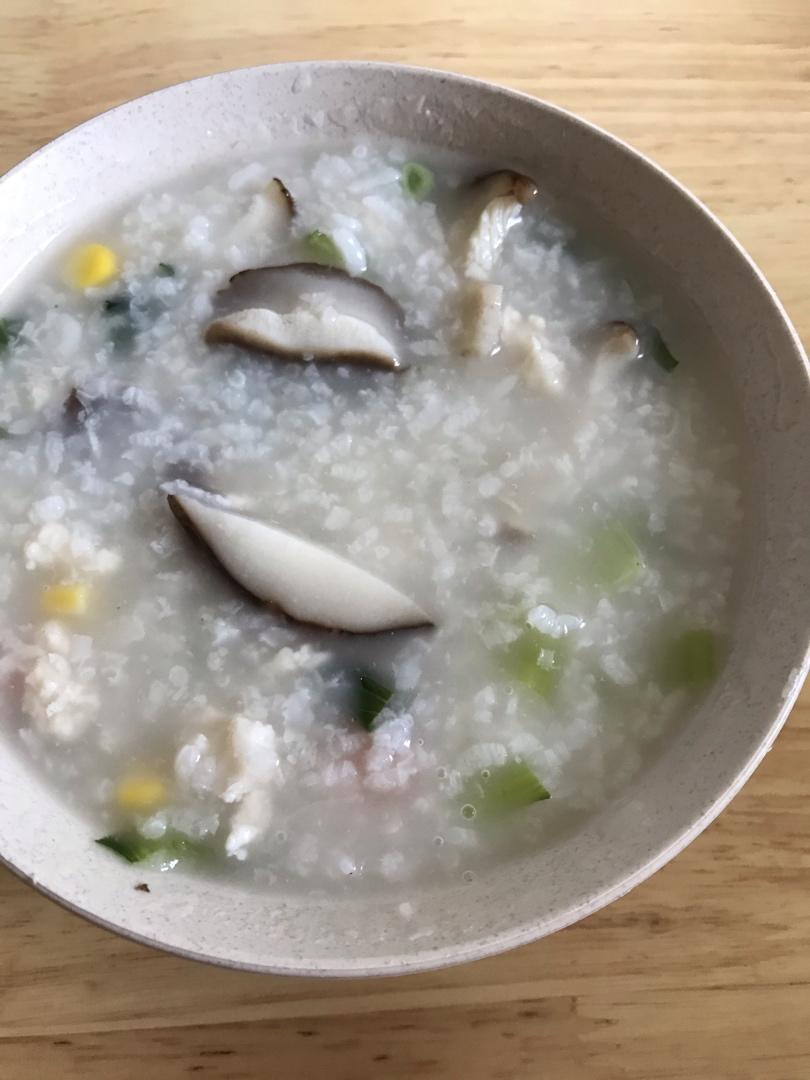 香菇鸡肉粥