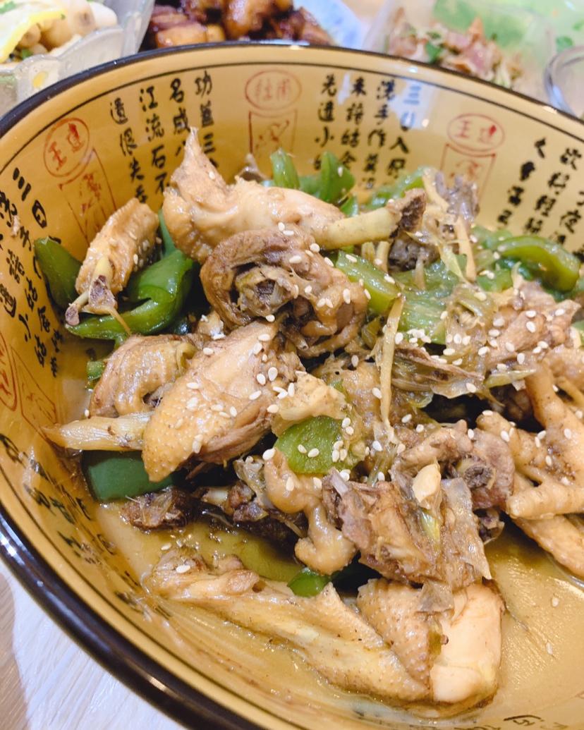 红烧鸡块 大盘鸡 青椒炒鸡做法