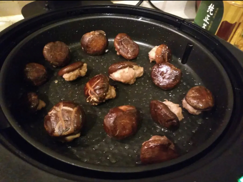 光波炉快手家常菜 - 猪肉釀香菇的做法