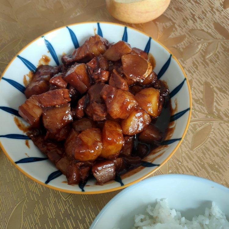 红烧肉炖土豆