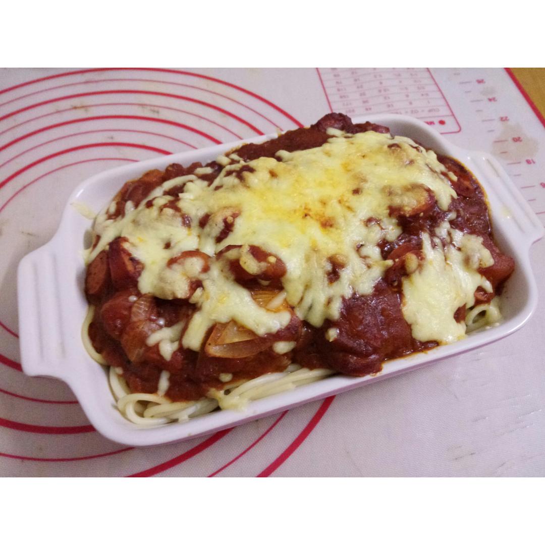 芝士肉酱焗意面