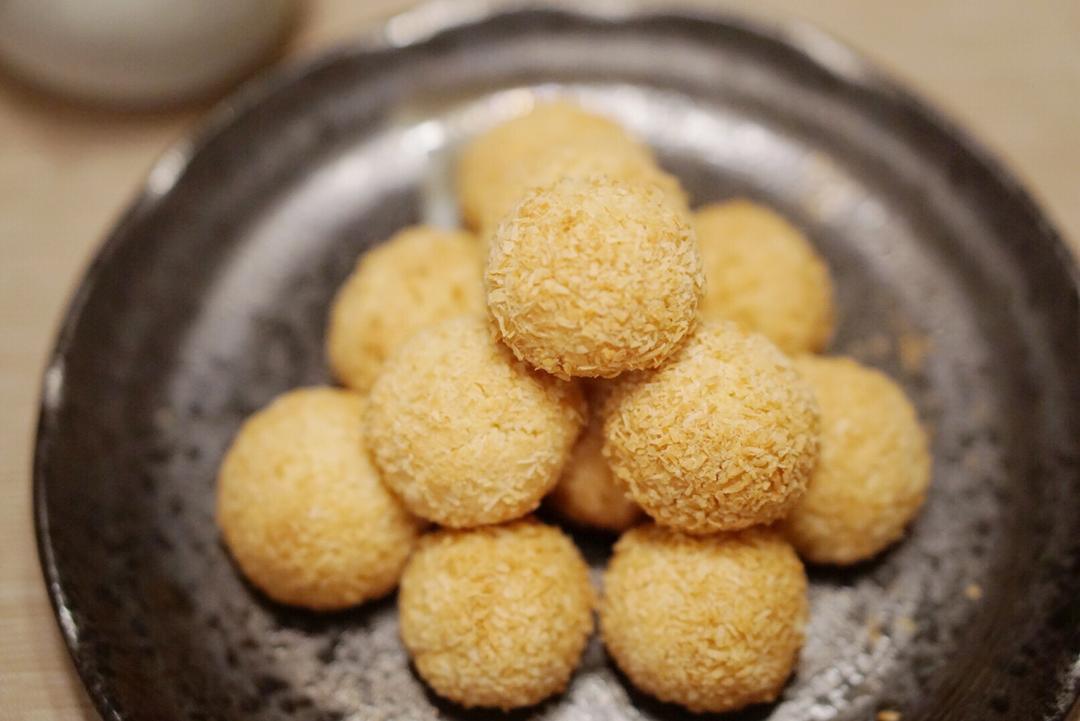 【视频】椰蓉小酥球（消耗蛋黄）童年美食