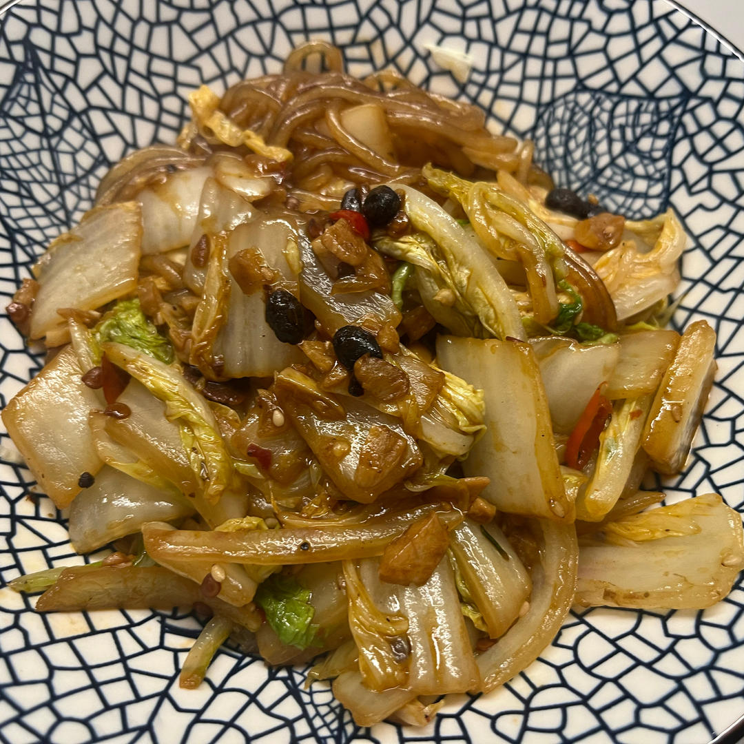 家常白菜粉条炖豆腐