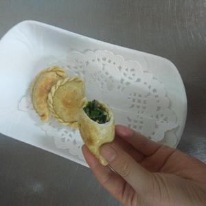 超美味韭菜盒子(附折花边教程)的做法 步骤9