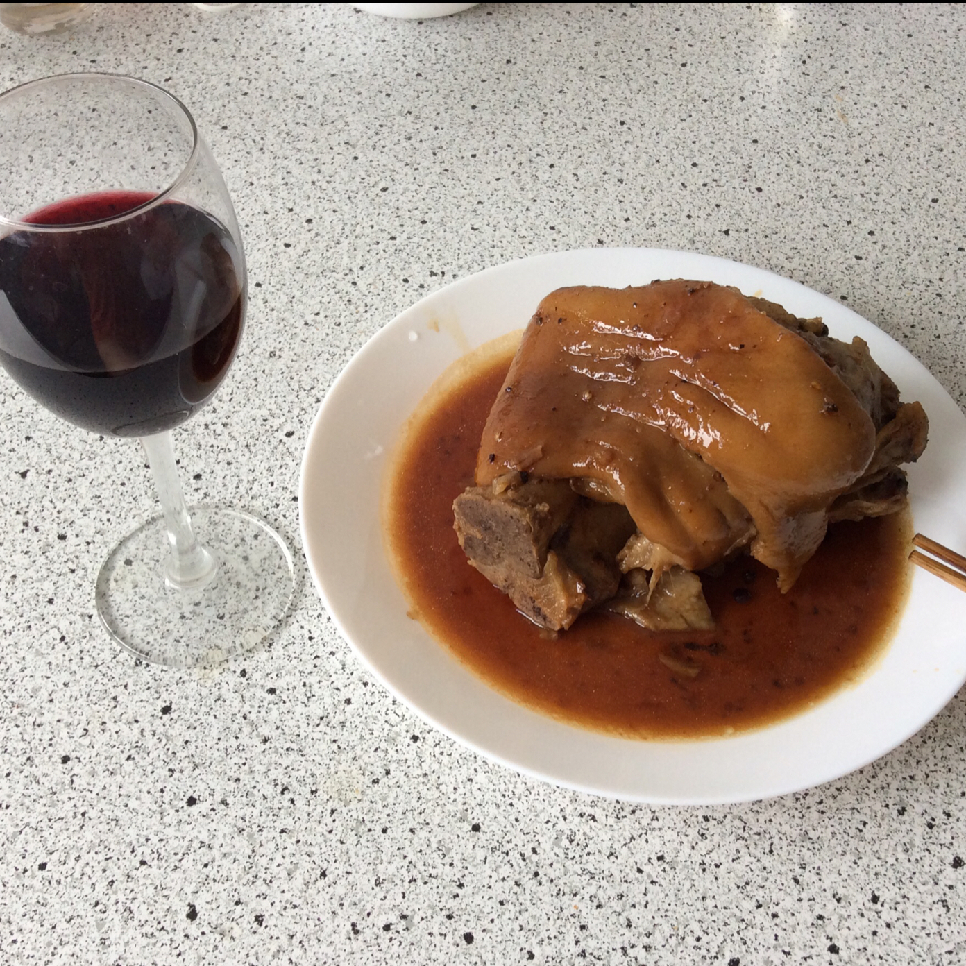 【曼食慢语】秘制东坡肘子