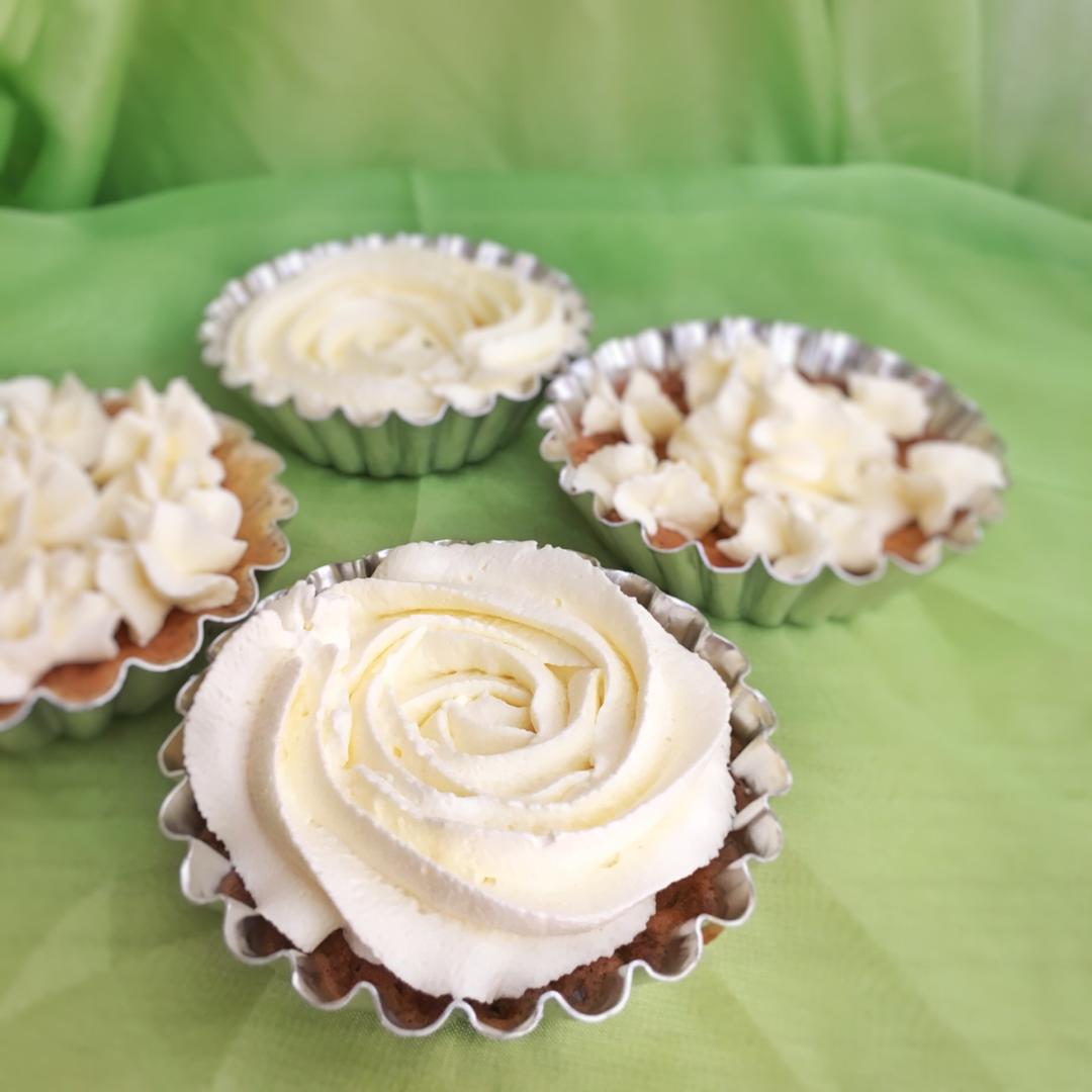 棉花纸杯蛋糕