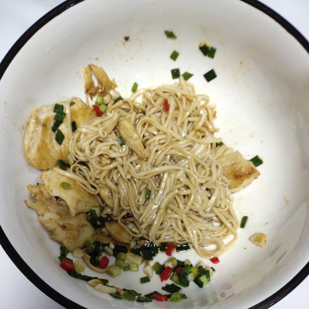 快手减脂餐❗️爆好吃的凉拌鸡丝荞麦面