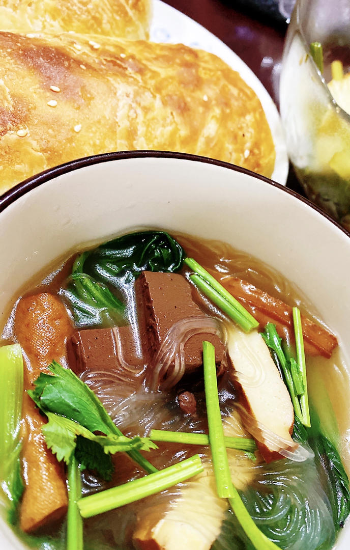 yin尹做的鸭血粉丝汤