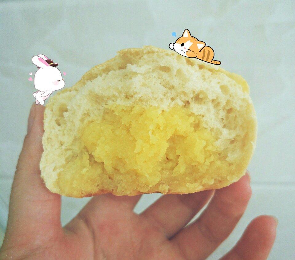 料足奶黄面包