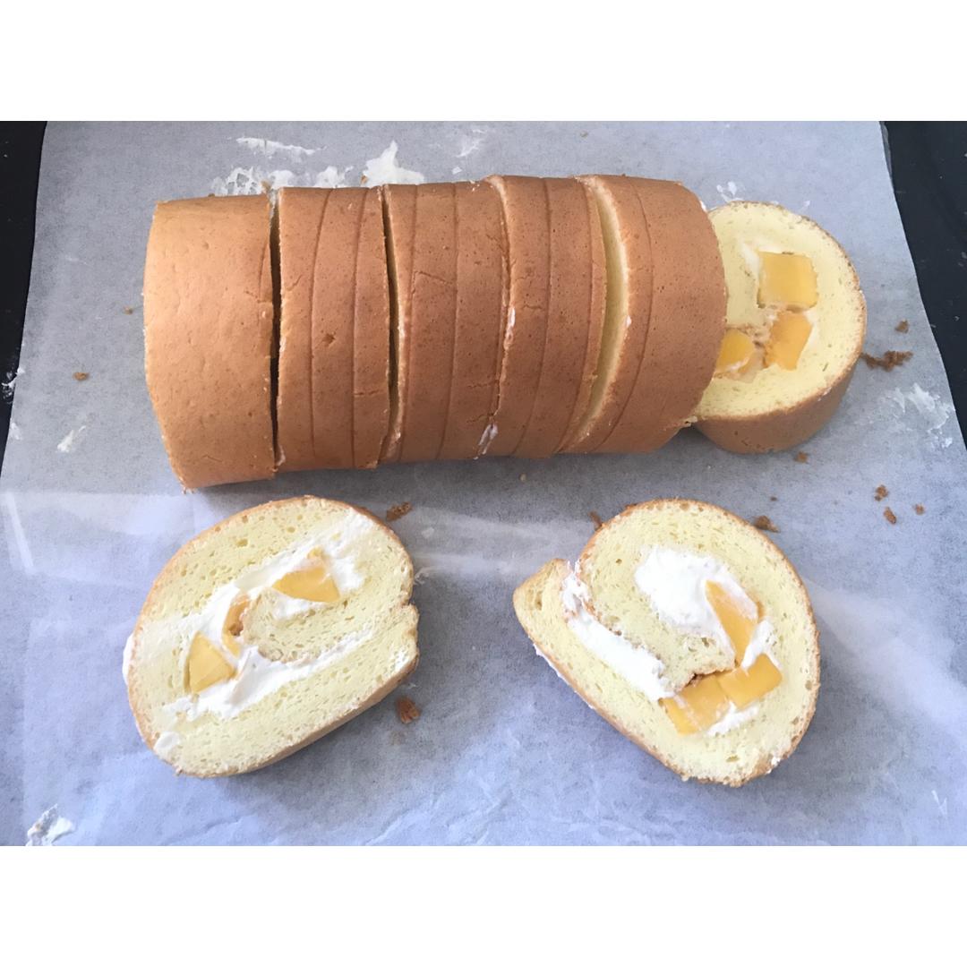 《Tinrry下午茶》教你做基础原味蛋糕卷