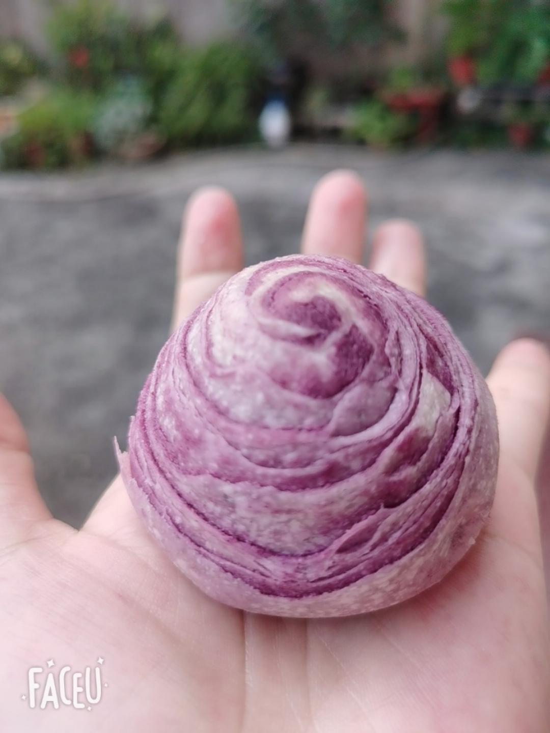 酥到掉渣的紫薯芋泥蛋黄酥