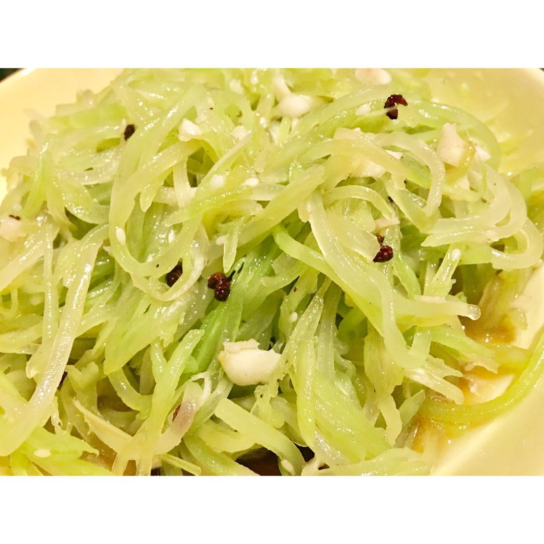 凉拌莴笋丝