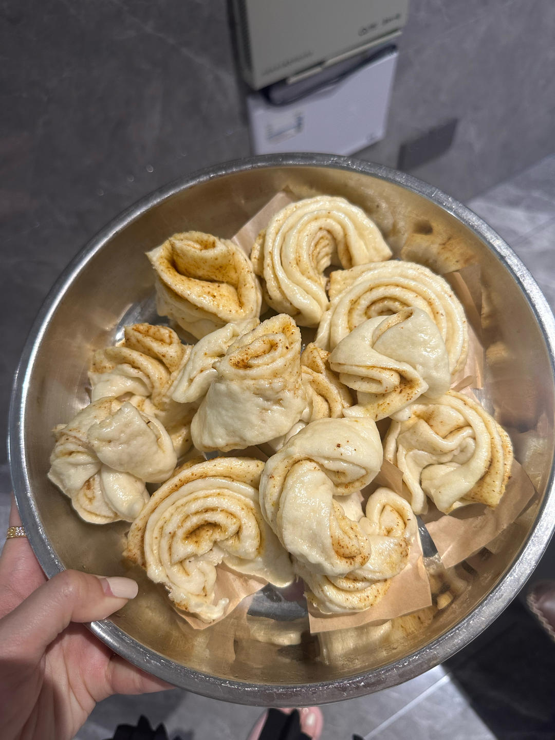 家常椒盐花卷(小视频)