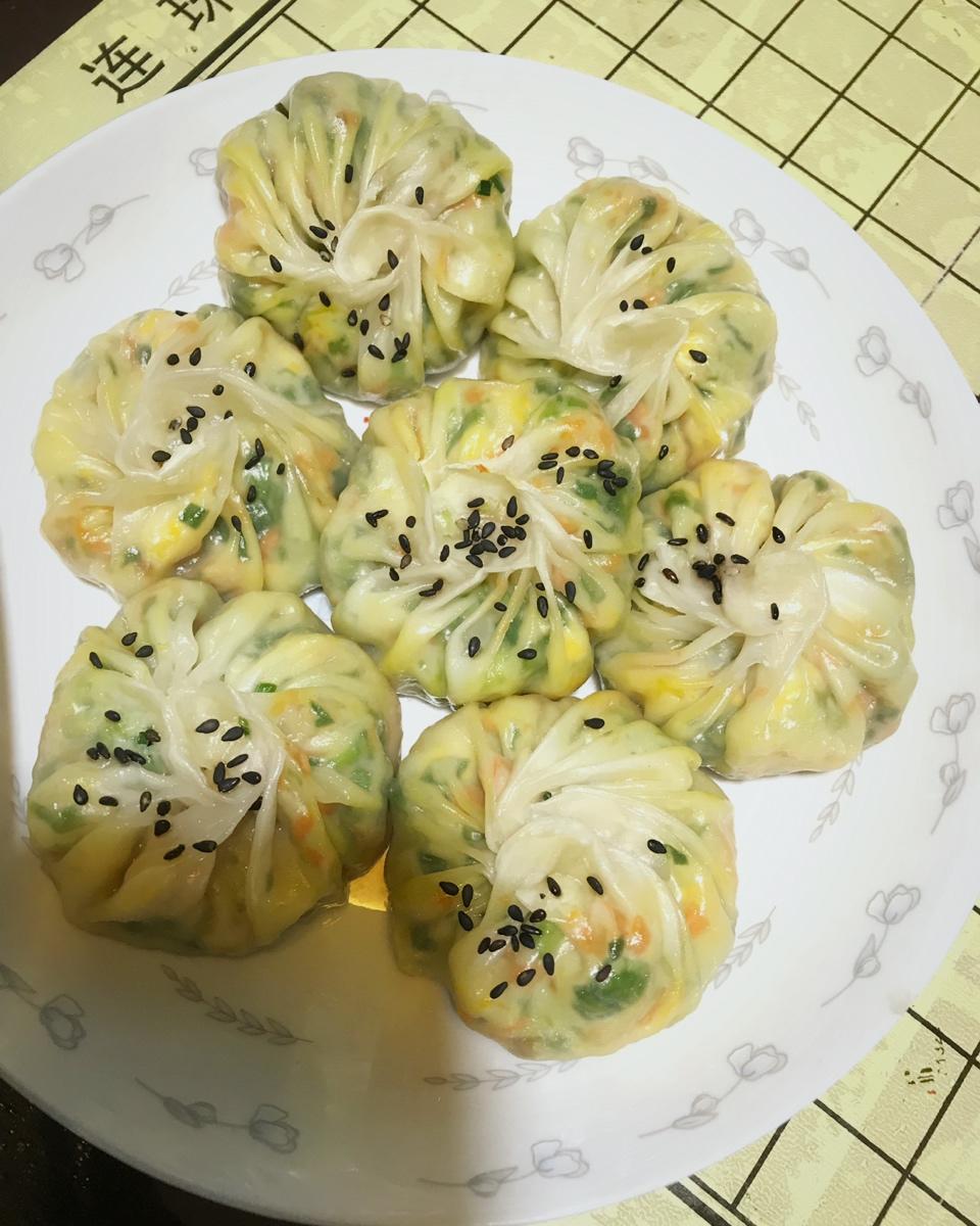 小研的厨房做的生煎蔬菜水晶包