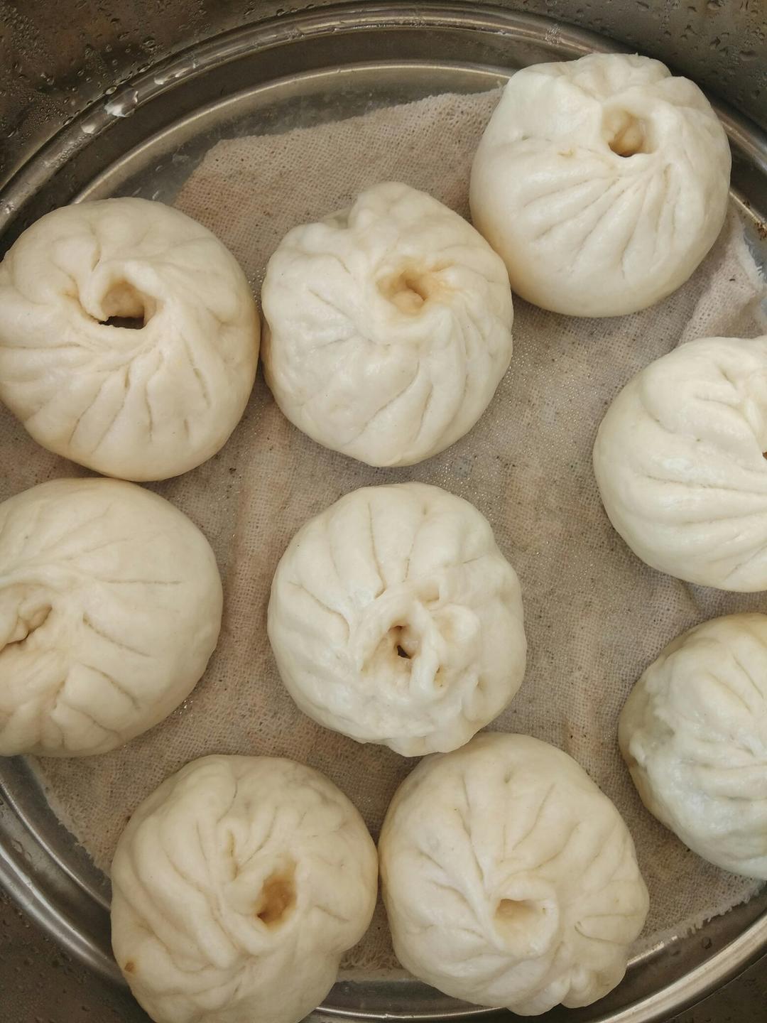 蒜苔包子
