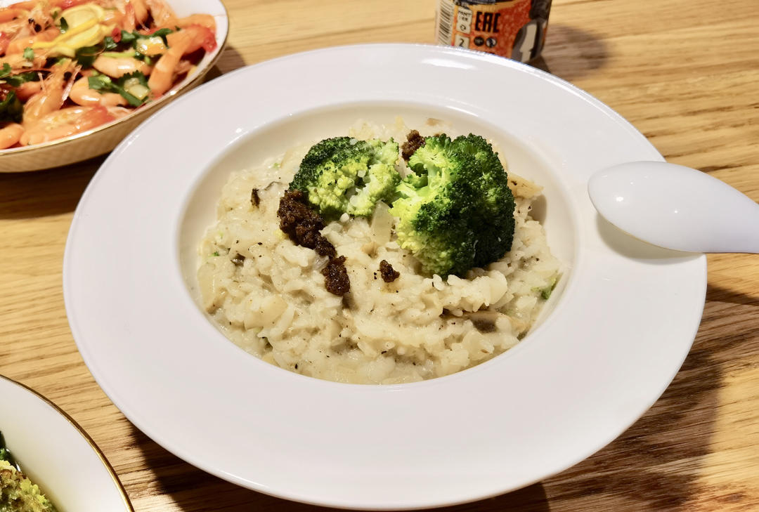 黑松露干酪蘑菇烩饭