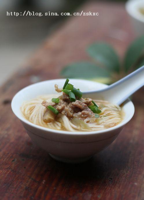 榨菜肉丝面的做法