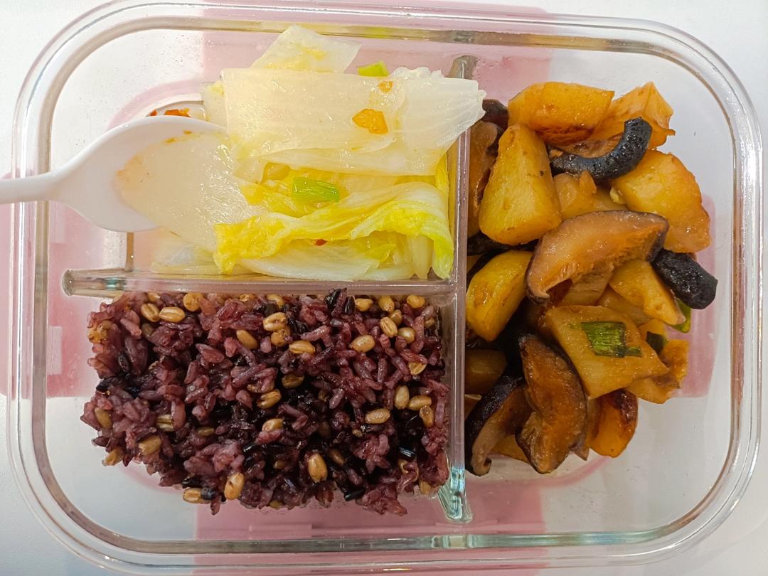 家常菜 香菇炖土豆