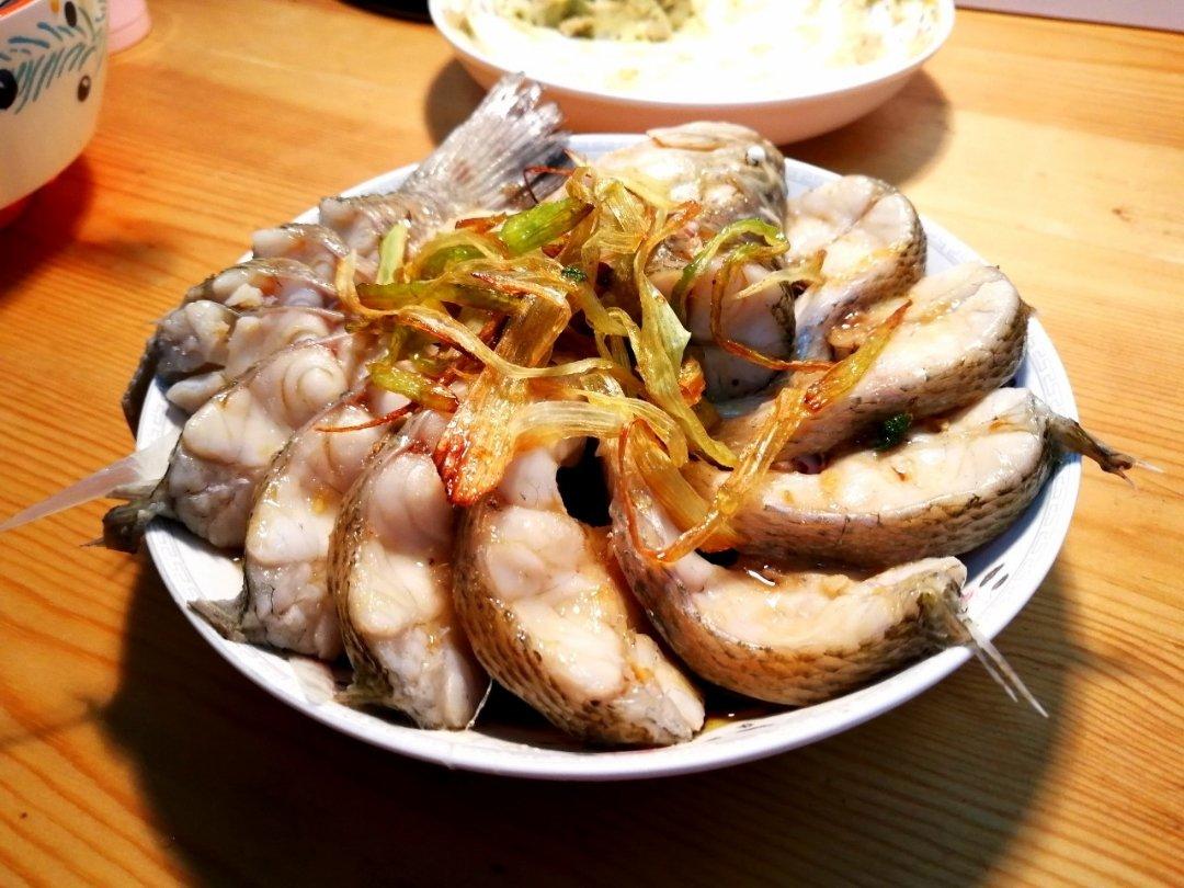 清蒸鲈鱼