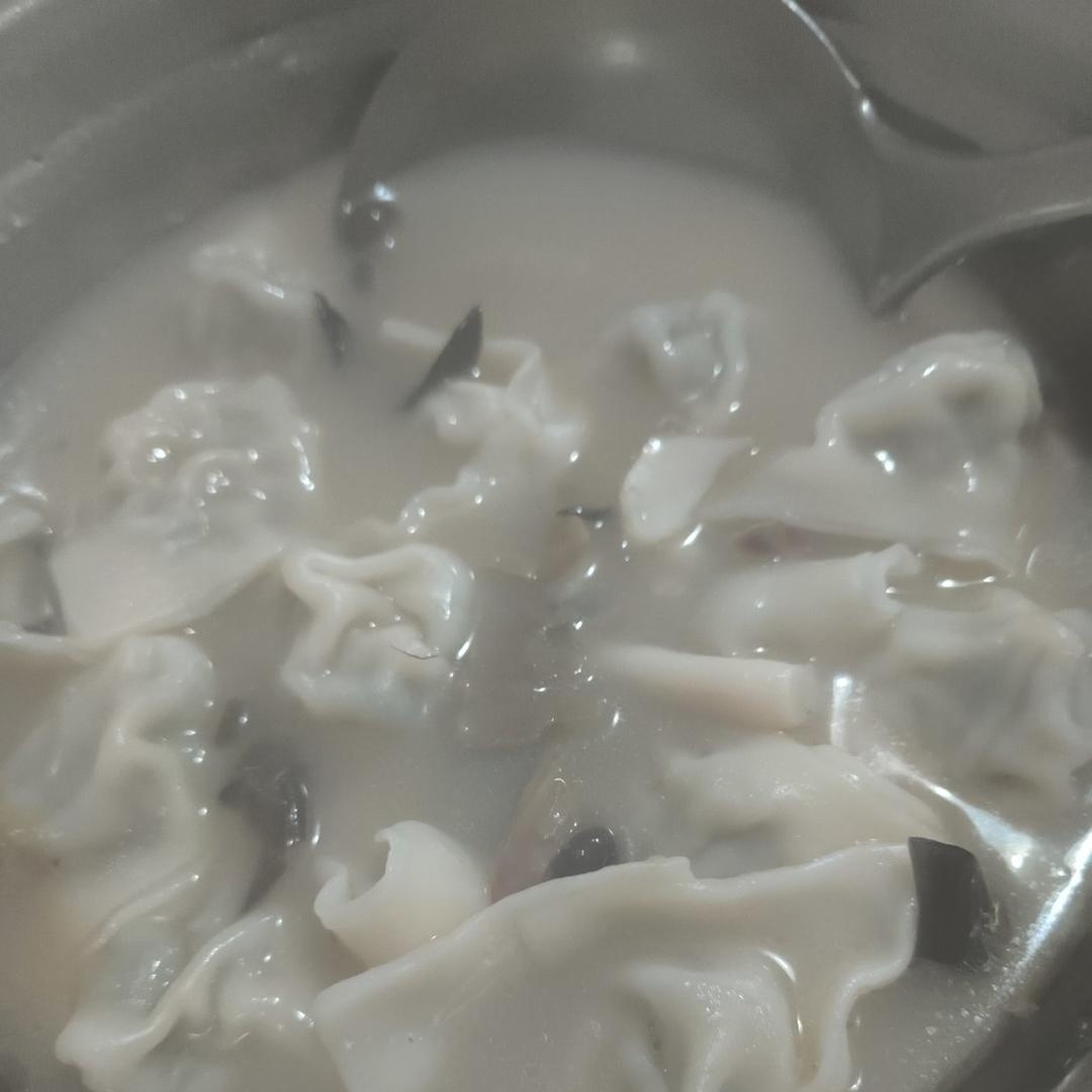 上海荠菜大馄饨