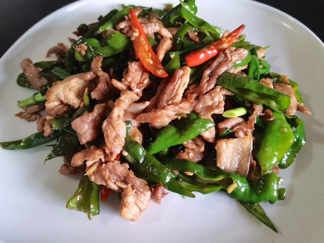厨师长教你：“小炒肉”的家常做法，家常味很浓郁，先收藏起来