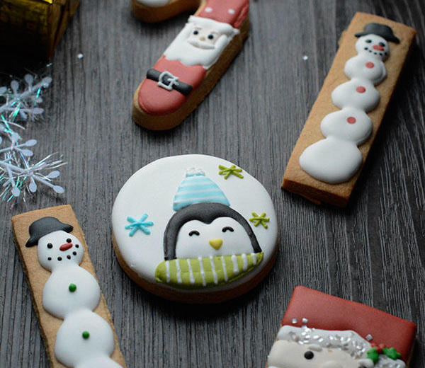 利用最简单的模具做出可爱的圣诞饼干的做法
