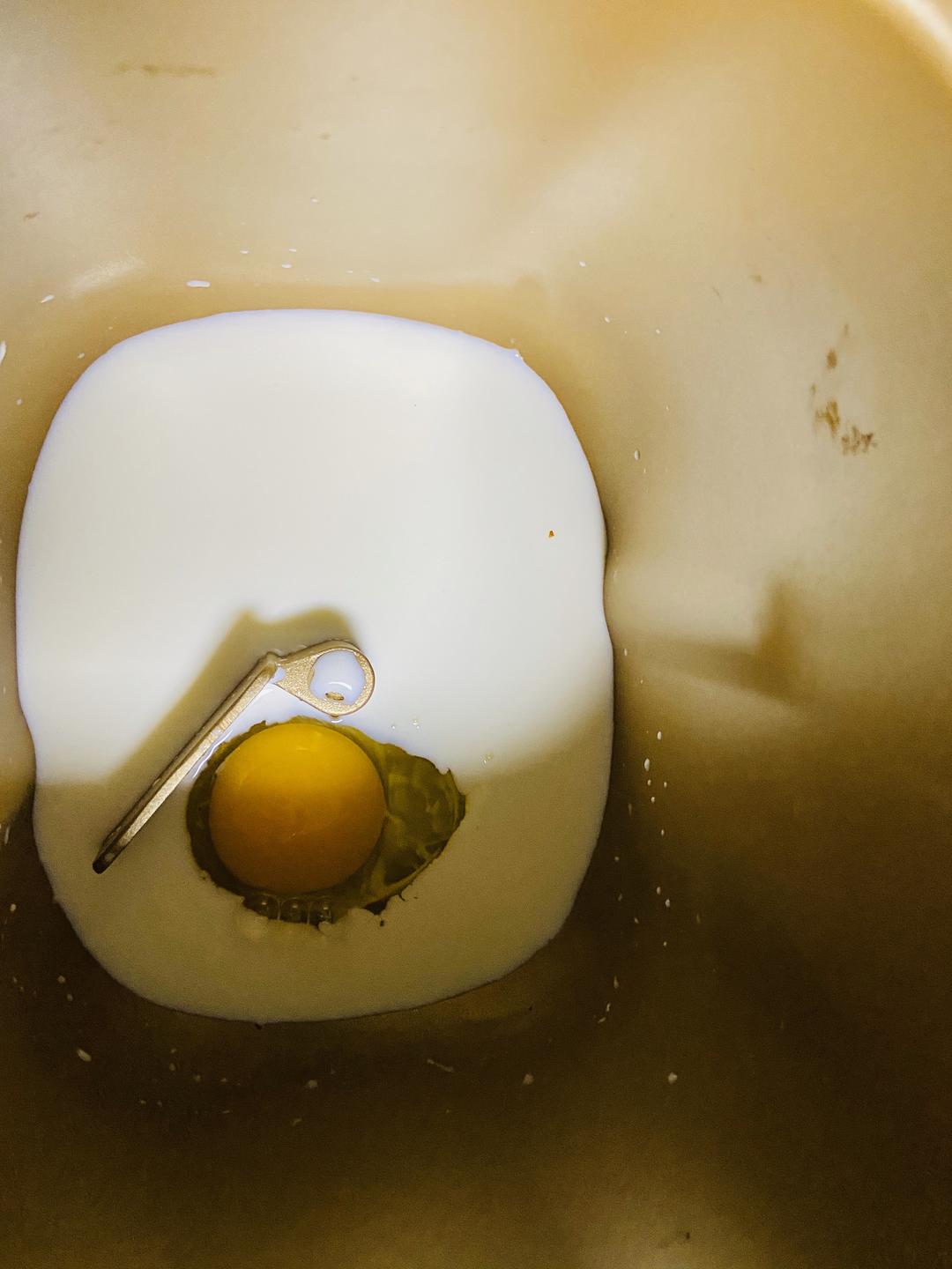 纯奶手撕吐司的做法 步骤1