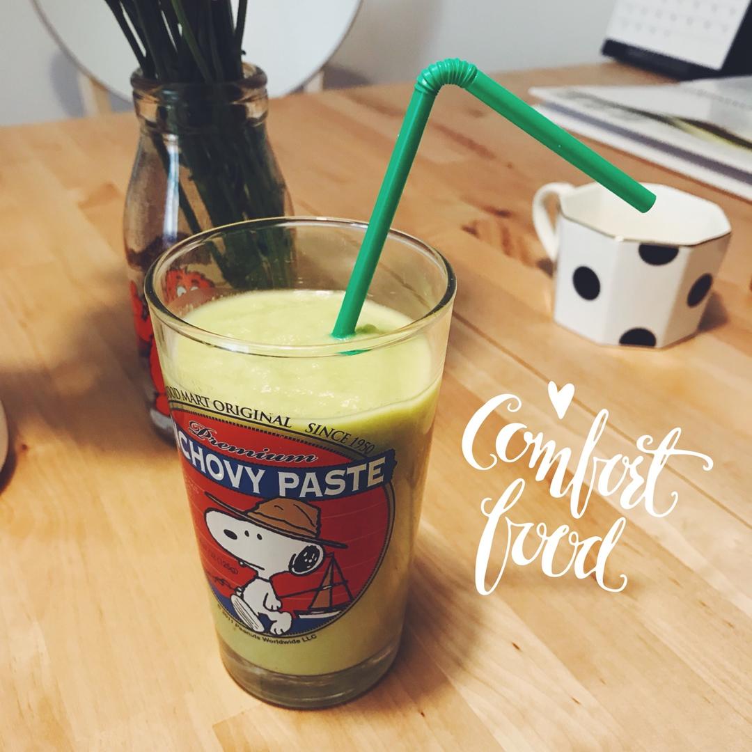 苹果牛油果奶昔