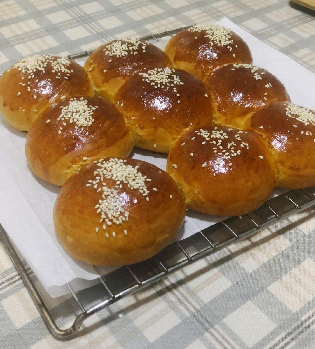 超软的牛奶小餐包