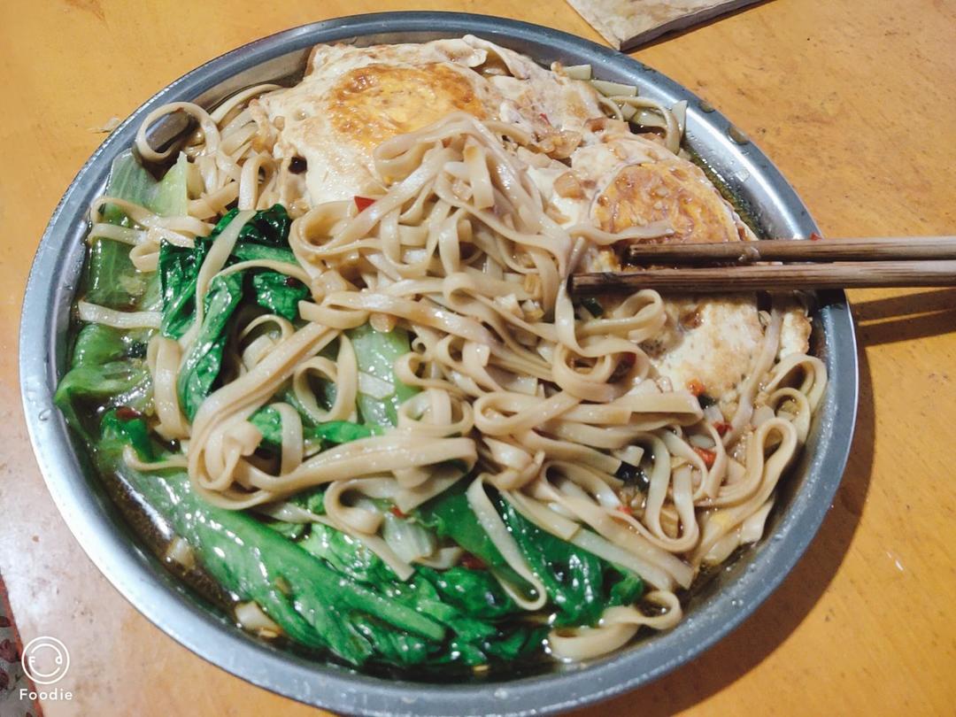 香到舔盘子🉐️荷包蛋焖面🍜超满足❗️